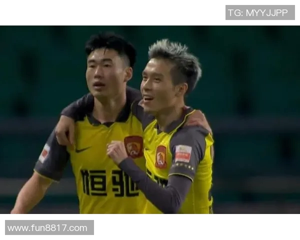 上海羽毛球队在选拔赛中以63分稳居积分榜首位 上海羽毛球队在选拔赛中以63分稳居积分榜首位